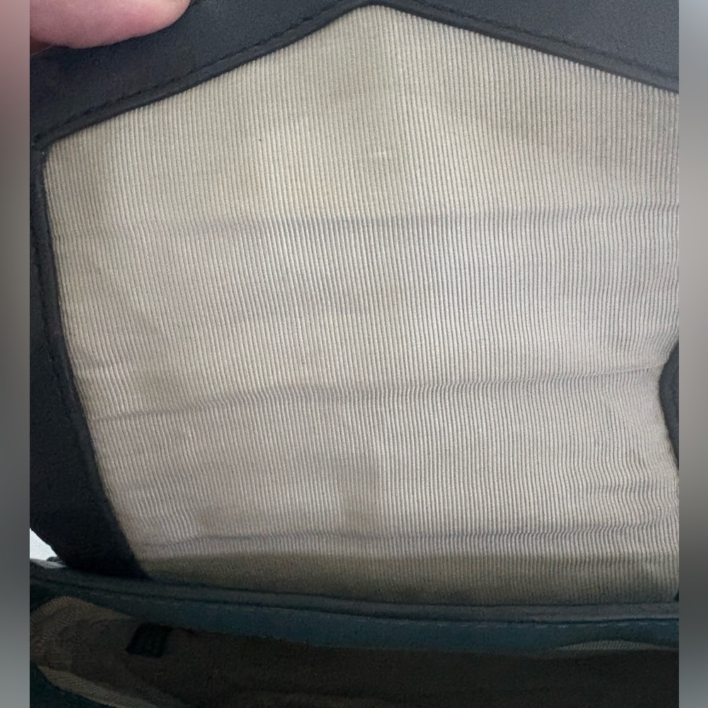 Pour La Victoire Noemi crossbody teal and black leather - Picture 9 of 15